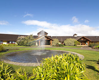 Hotel y Cabañas Punta Larga